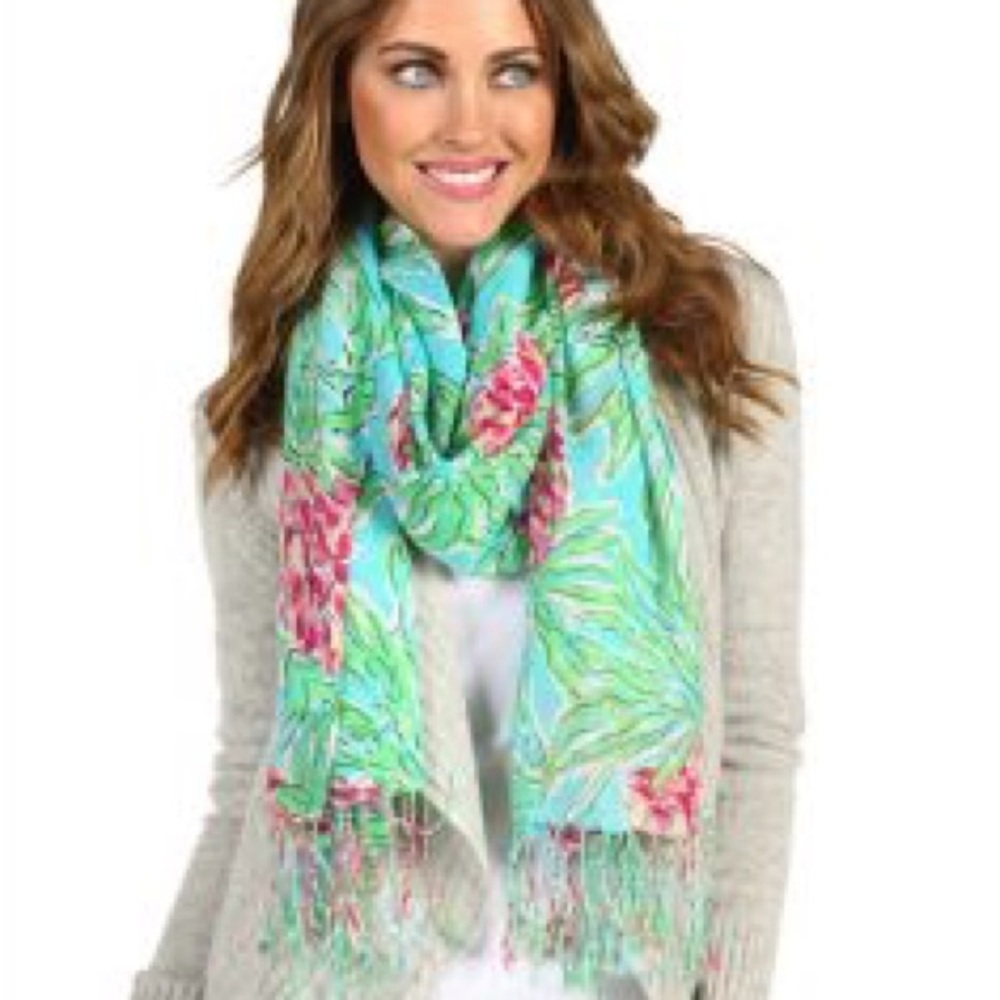 Lilly Pulitzer Murfree Scarf Pineapple